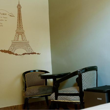 Hostal Carlos Tenaud ليما المظهر الخارجي الصورة