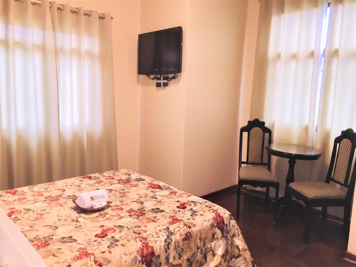 Hostal Carlos Tenaud ليما المظهر الخارجي الصورة