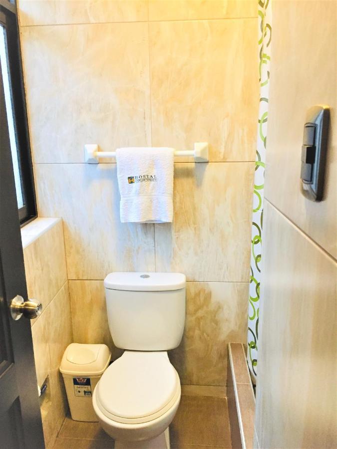 Hostal Carlos Tenaud ليما المظهر الخارجي الصورة