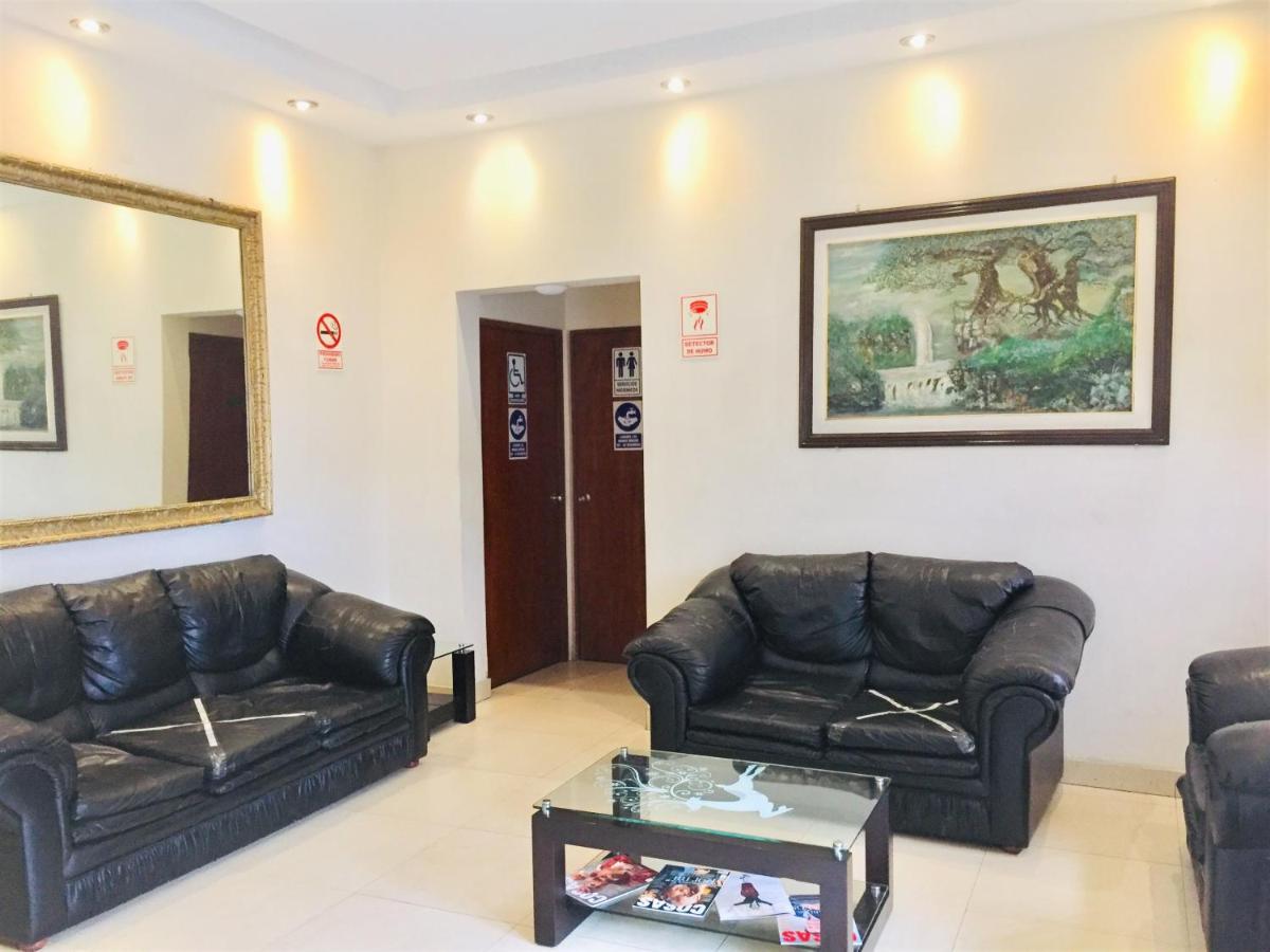Hostal Carlos Tenaud ليما المظهر الخارجي الصورة